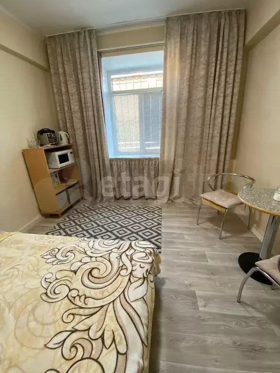 Комната 18 м в 1-к., 2/4 эт. - Фото 0