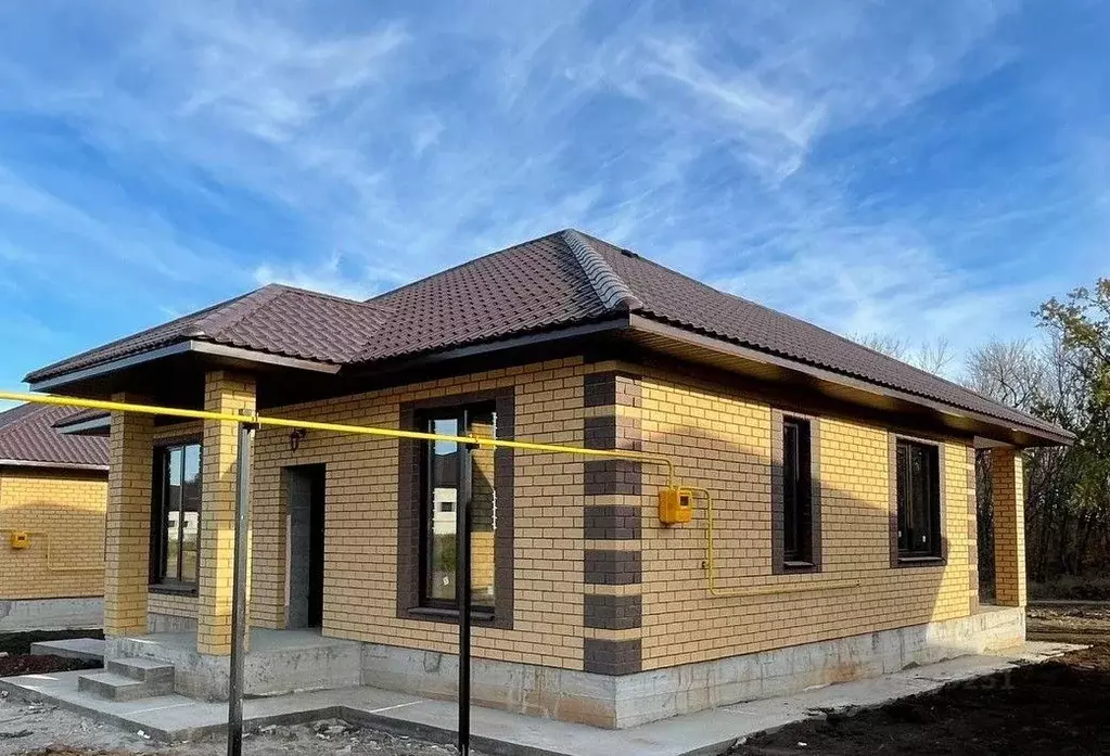 Дом в Астраханская область, Наримановский район, с. Солянка Пионерская ... - Фото 2