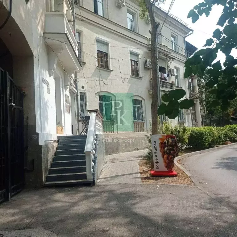 2-к кв. севастополь ул. генерала петрова, 1 (53.4 м) - Фото 0