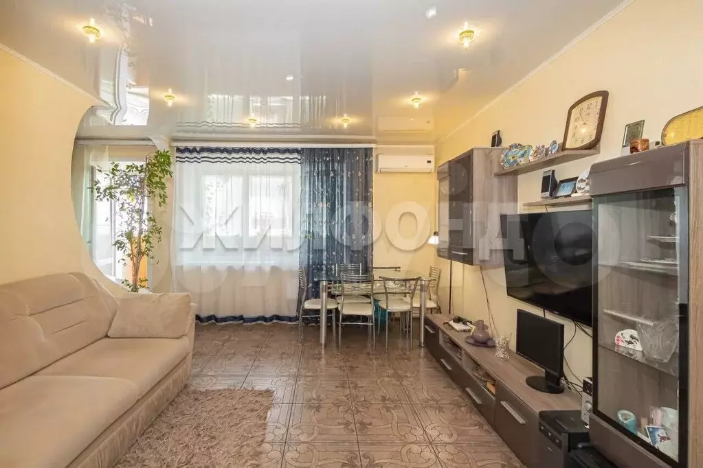 3-к. квартира, 72 м, 4/9 эт. - Фото 0