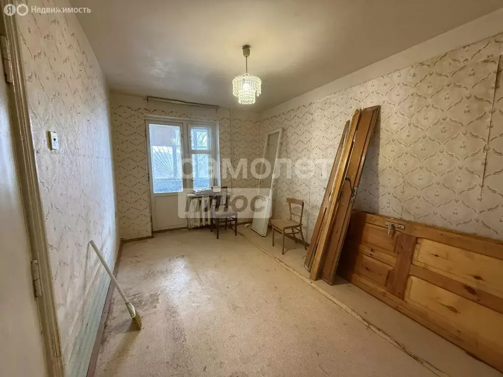 2-комнатная квартира: Астрахань, улица 11-й Красной Армии, 10 (48 м) - Фото 1