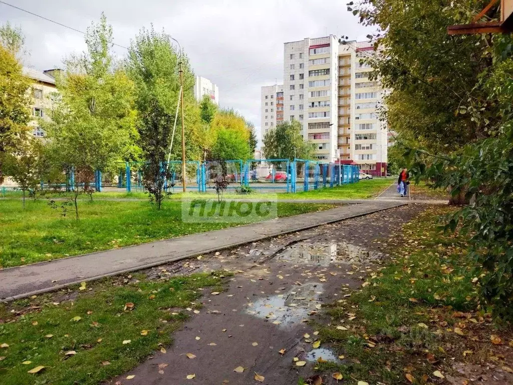 2-к кв. Тюменская область, Тюмень ул. Монтажников, 6 (46.2 м) - Фото 2