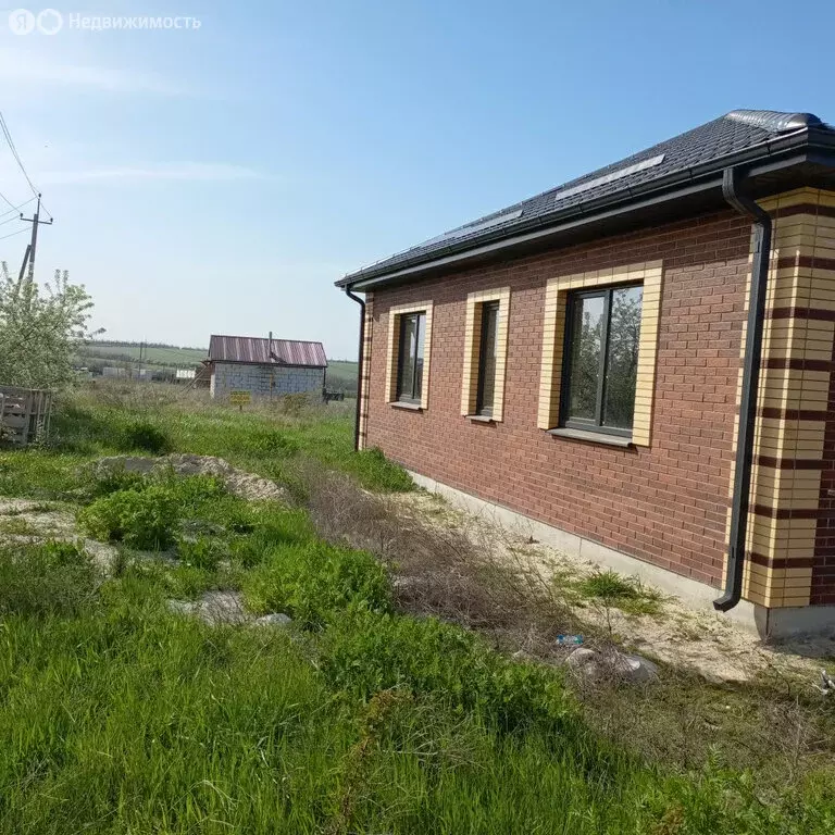 Дом в станица Мишкинская, улица Дружбы, 48 (100 м) - Фото 0