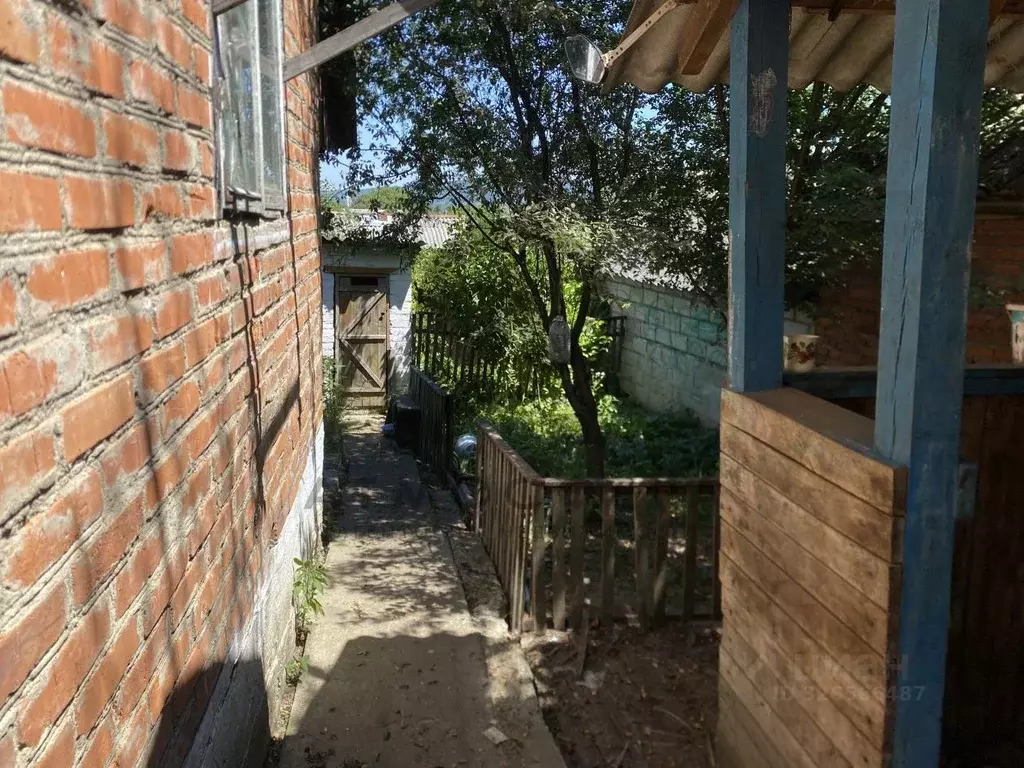 Участок в Краснодарский край, Апшеронск ул. Шолохова (6.0 сот.) - Фото 1