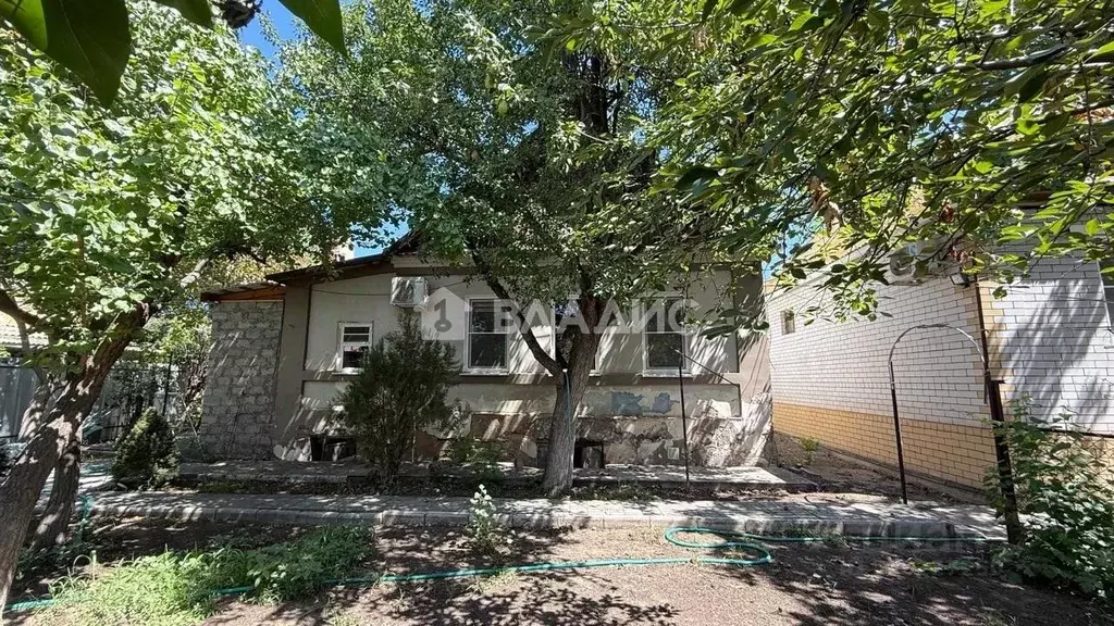 Дом в Астраханская область, Астрахань Магаданская ул., 30 (108 м) - Фото 0