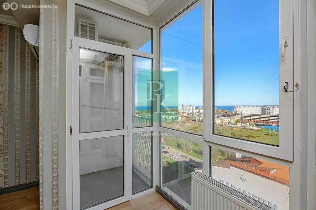 3-комнатная квартира: Севастополь, улица Челнокова, 19 (60.3 м) - Фото 1