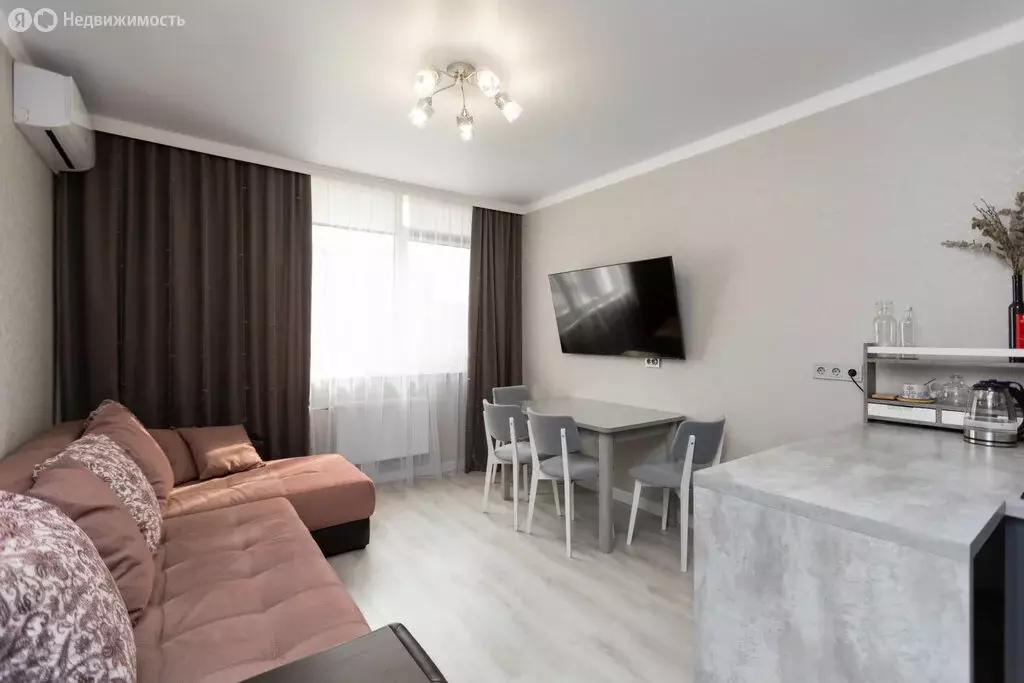 3-комнатная квартира: Оренбург, Уральская улица, 2/14 (56.7 м) - Фото 1