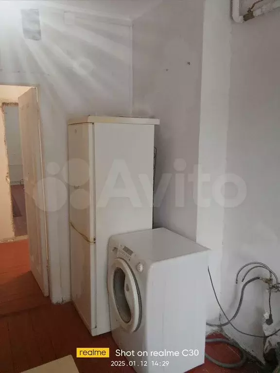 Комната 12 м в 3-к., 1/3 эт. - Фото 1
