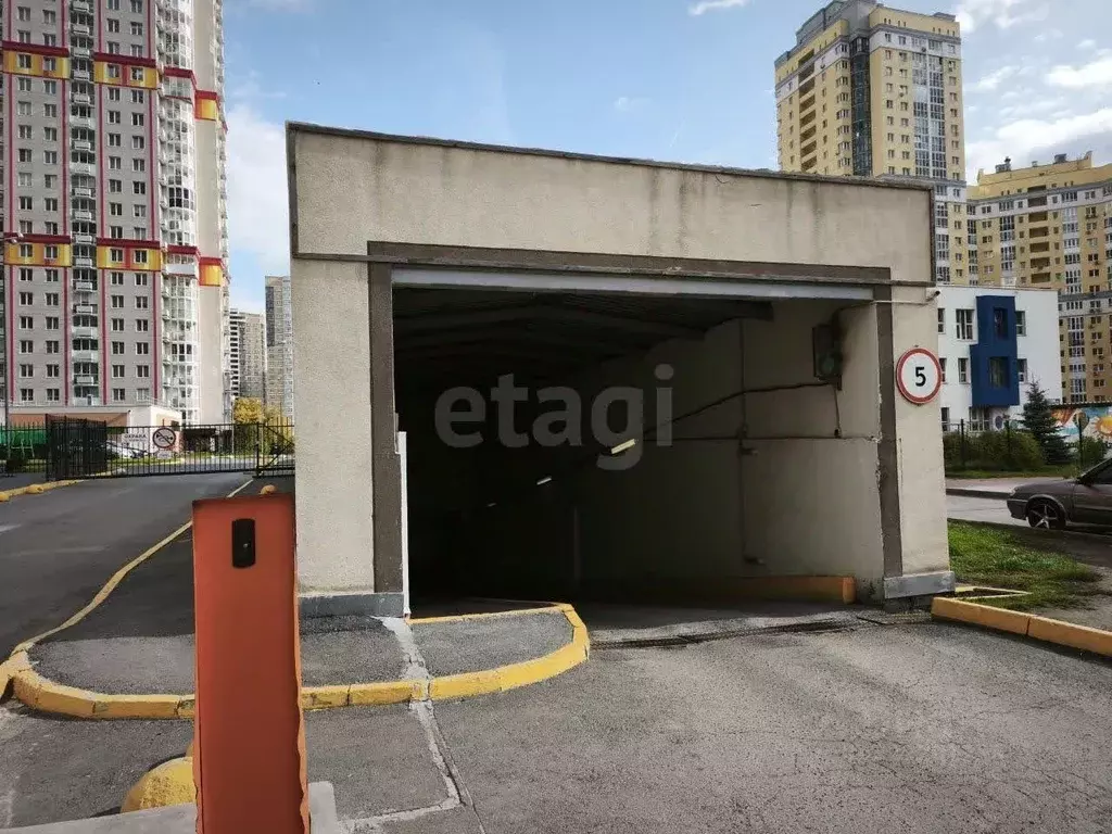 Гараж в Свердловская область, Екатеринбург ул. Циолковского, 29Б (13 ... - Фото 2
