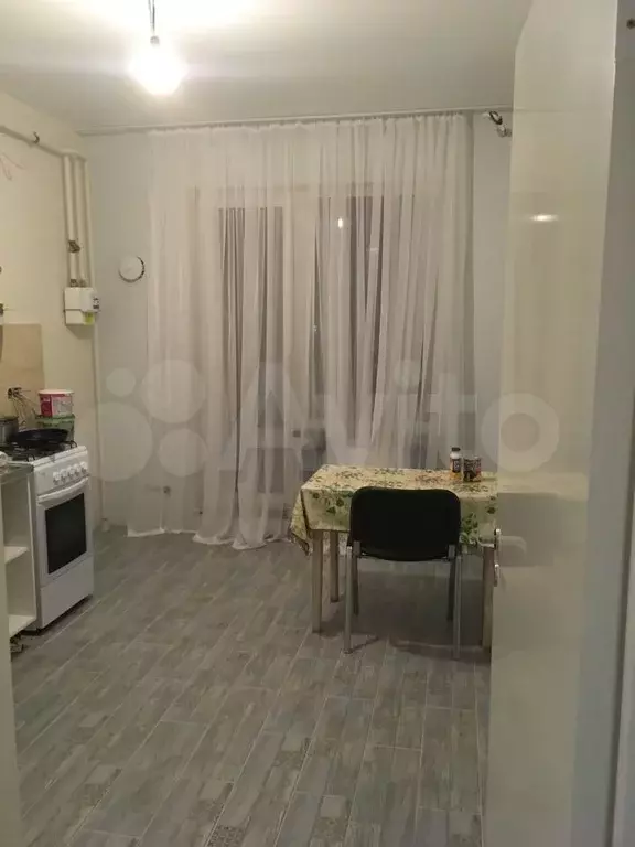 2-к. квартира, 60 м, 3/3 эт. - Фото 0