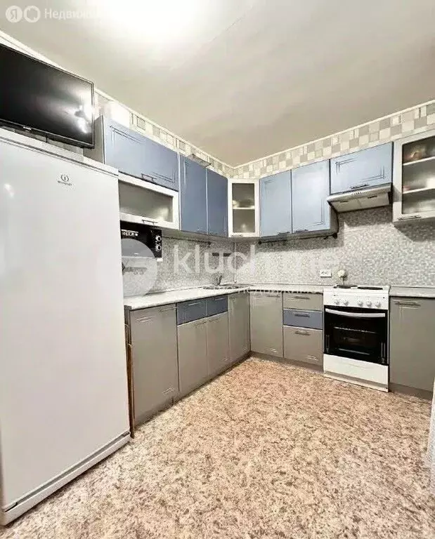 3-комнатная квартира: Казань, улица Новоселья, 6 (76.3 м) - Фото 1