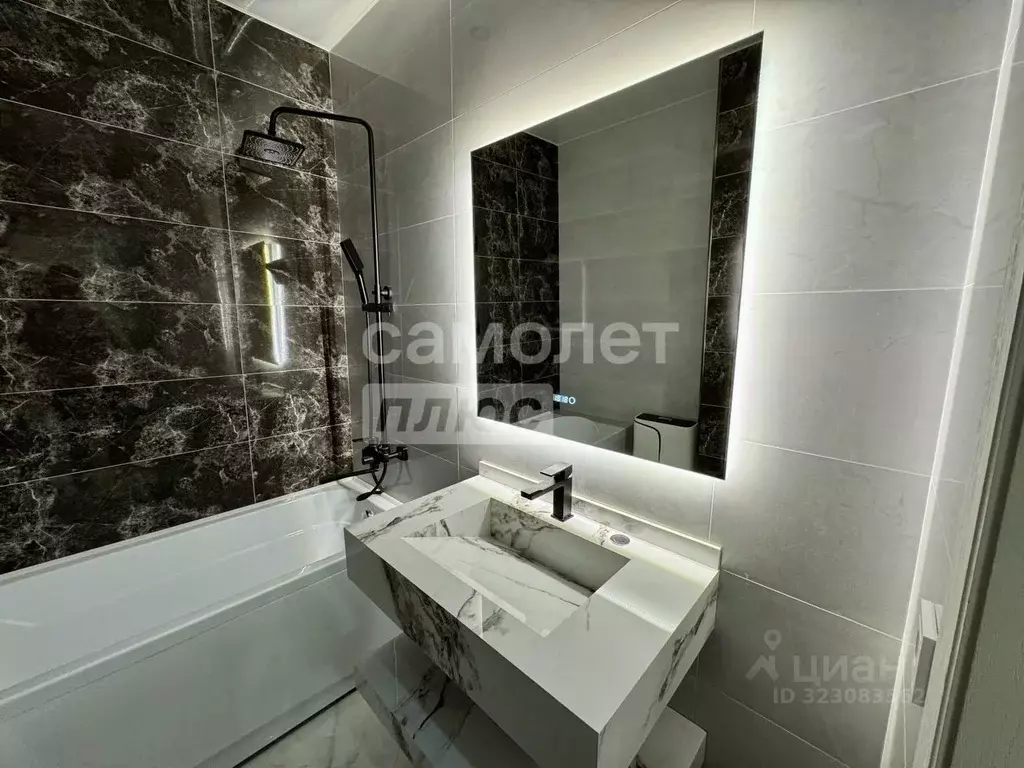 3-к кв. Дагестан, Каспийск ул. Молодежная, 4А (88.0 м) - Фото 0