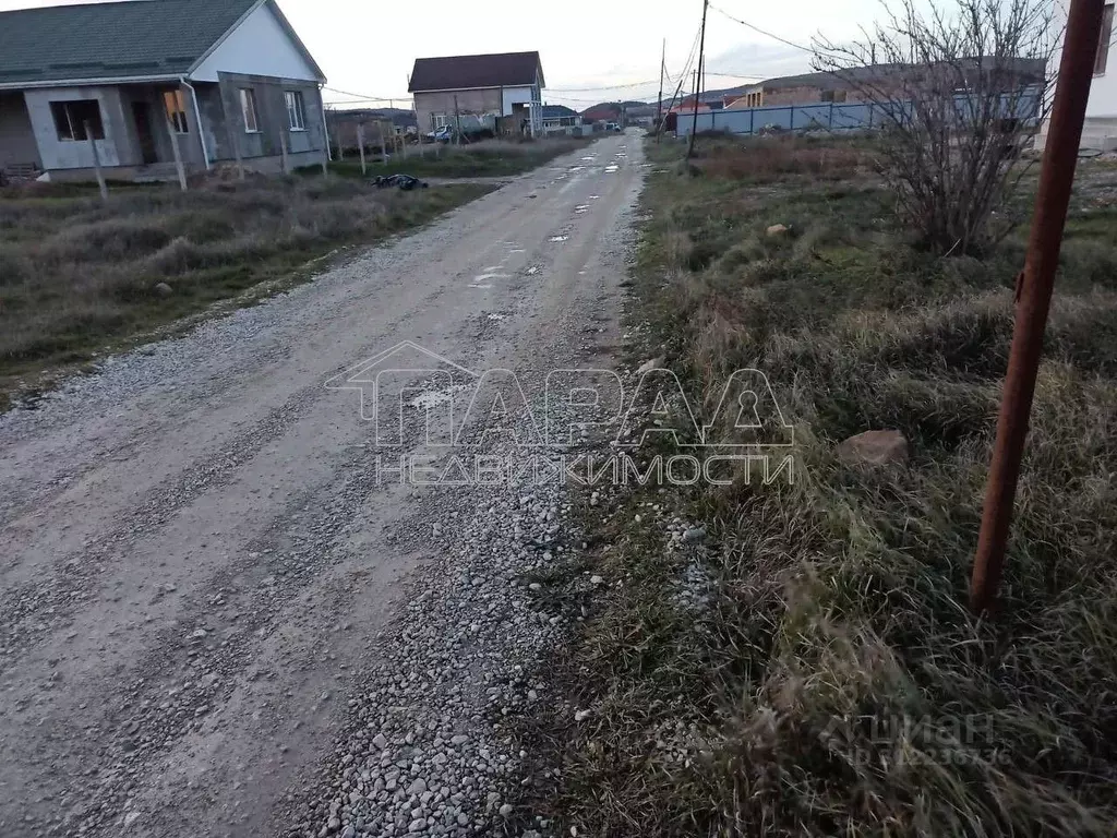 Участок в Крым, Симферопольский район, с. Доброе  (9.4 сот.) - Фото 1