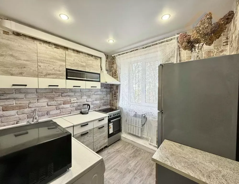 2-к кв. Приморский край, Находка Находкинский просп., 116 (42.0 м) - Фото 1