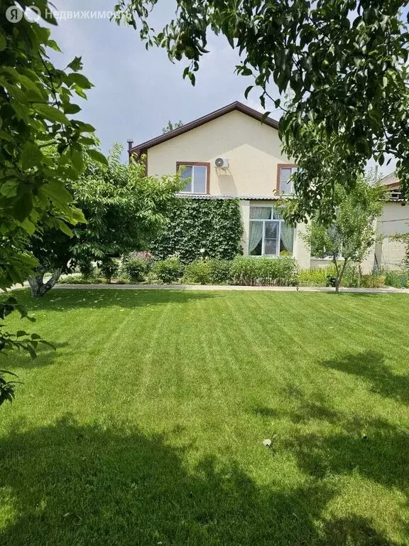 Дом в Абинск, улица Строителей (162 м) - Фото 0