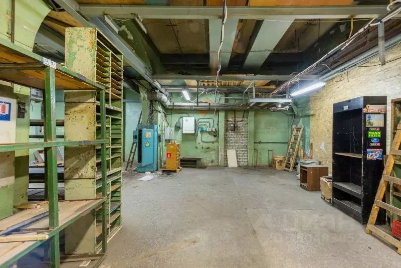 Торговая площадь в Санкт-Петербург ул. Комсомола, 2 (216 м) - Фото 1