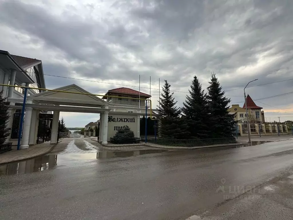 Таунхаус в Саратовская область, с. Усть-Курдюм ул. Бажановская, 7/8 ... - Фото 1