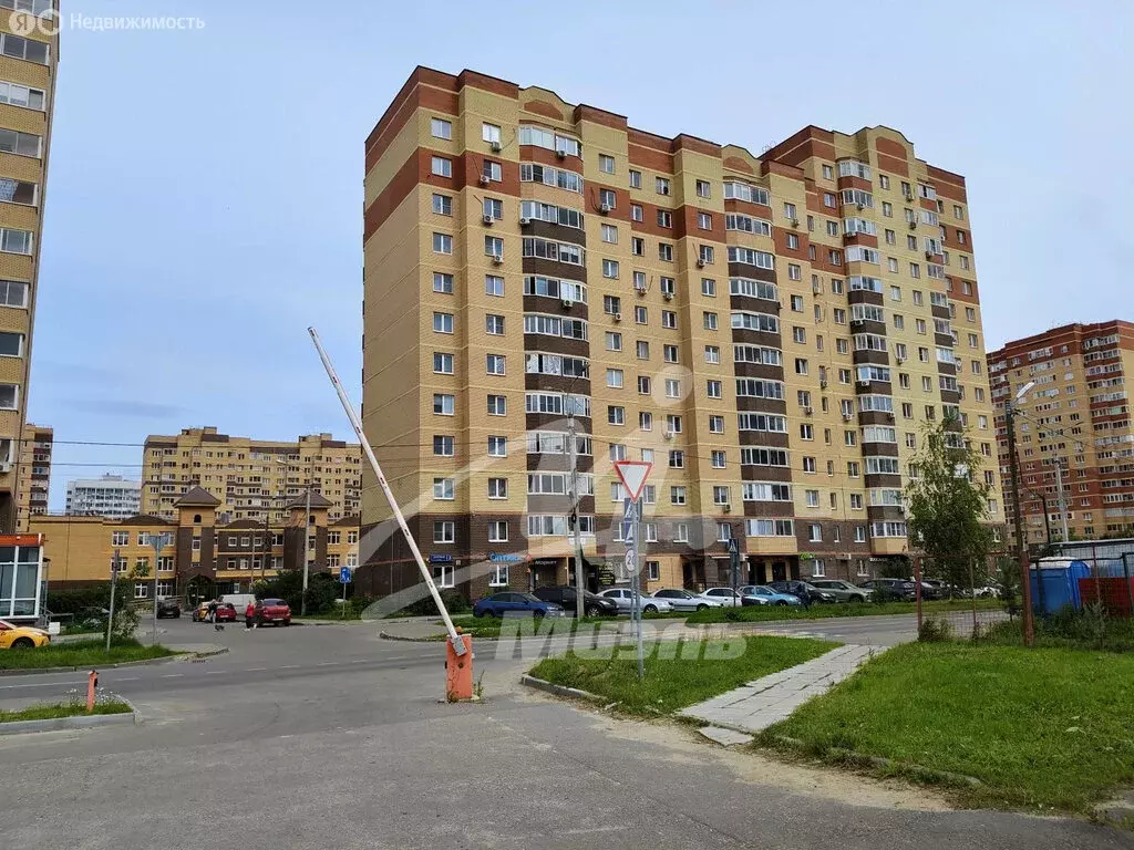 2-комнатная квартира: Свердловский, Заречная улица, 3 (58 м) - Фото 0