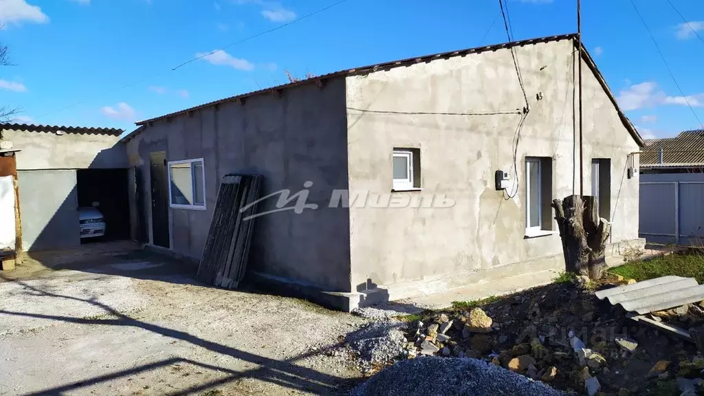 Дом в Крым, Черноморский район, Краснополянское с/пос, с. Кузнецкое ... - Фото 2