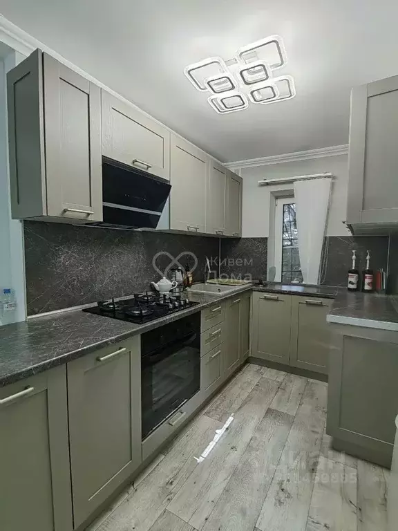 Дом в Волгоградская область, Волгоград ул. Щаденко, 30 (177 м) - Фото 1