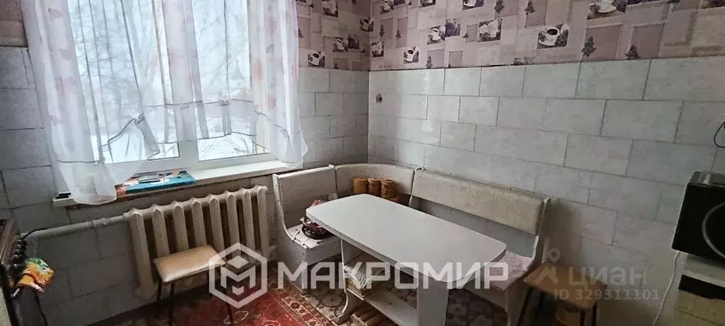 3-к кв. Орловская область, Хотынец пгт ул. Строителей, 8 (65.4 м) - Фото 1