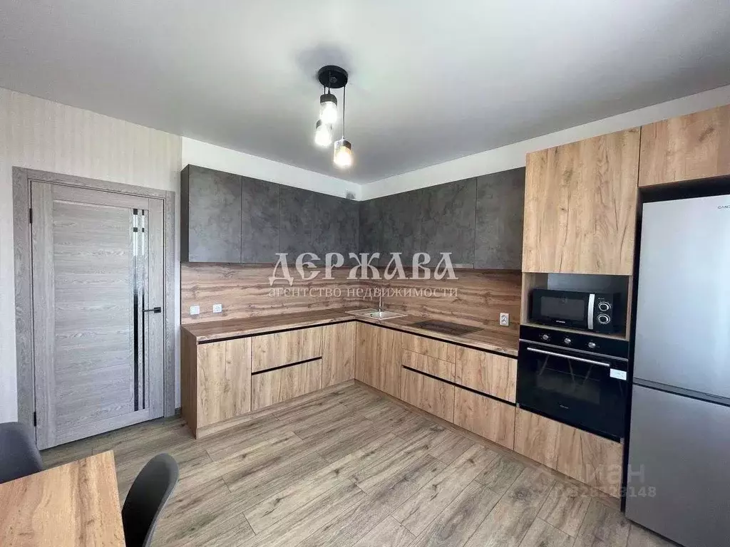 1-к кв. Белгородская область, Старый Оскол Королева мкр, 12А (40.2 м) - Фото 2