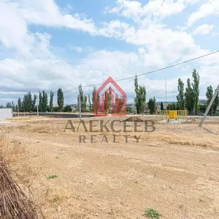 Участок в Севастополь с. Осипенко, ул. Ветеранов (4.0 сот.) - Фото 1