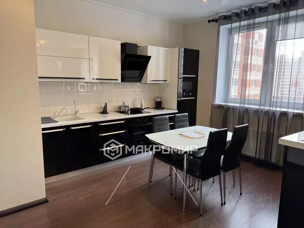 1-к кв. Челябинская область, Челябинск ул. Бейвеля, 20 (80.0 м) - Фото 2