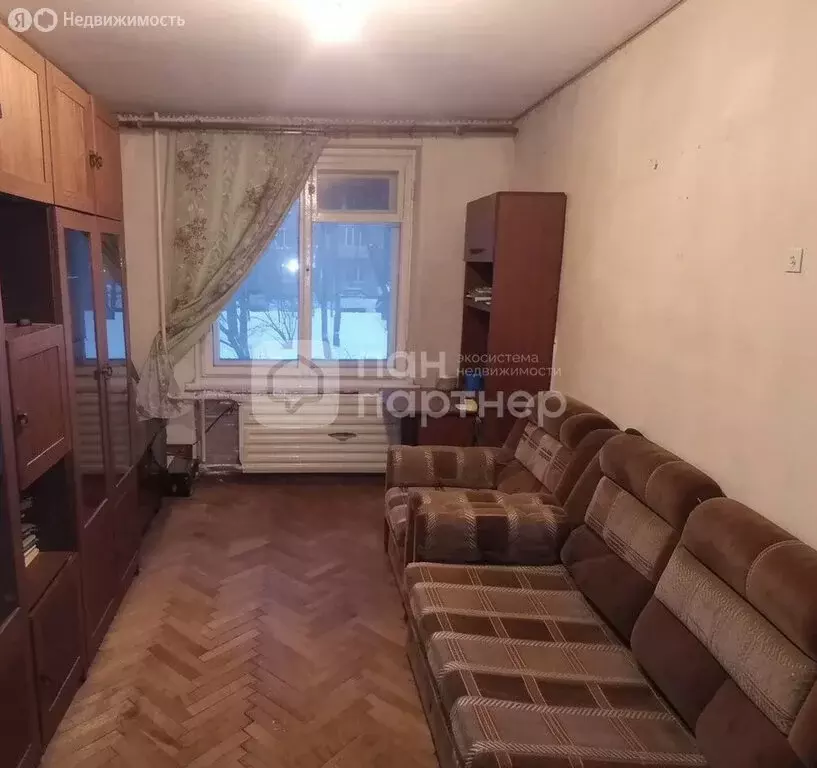 3-комнатная квартира: Санкт-Петербург, улица Орджоникидзе, 63к2 (60 м) - Фото 1