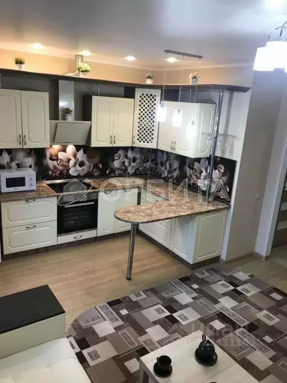 Студия Тюменская область, Тюмень ул. Тимофея Чаркова, 79 (28.2 м) - Фото 1