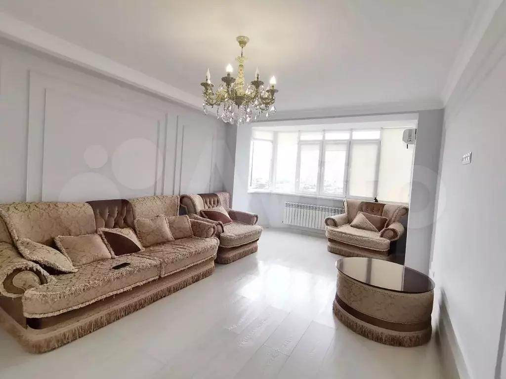 2-к. квартира, 68 м, 7/9 эт. - Фото 0