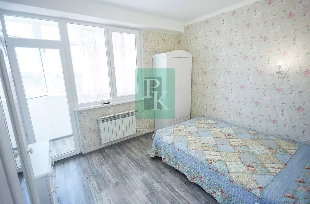 2-к кв. Севастополь ул. Богданова, 33 (56.0 м) - Фото 0