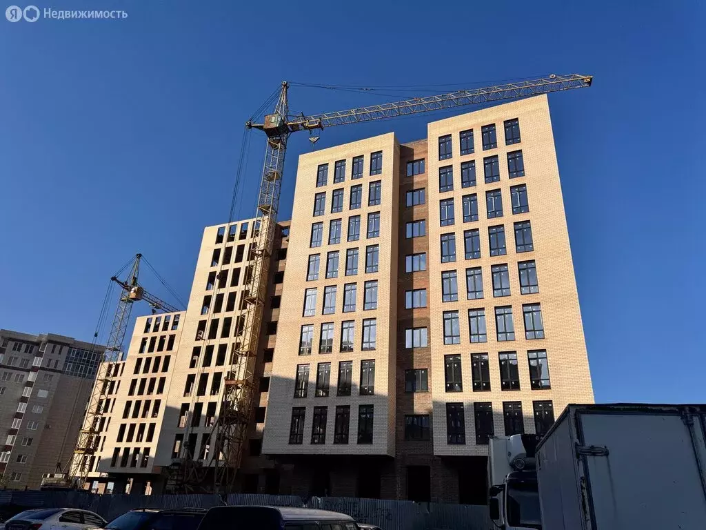 2-комнатная квартира: Владикавказ, улица Калинина, 62А (97 м) - Фото 0