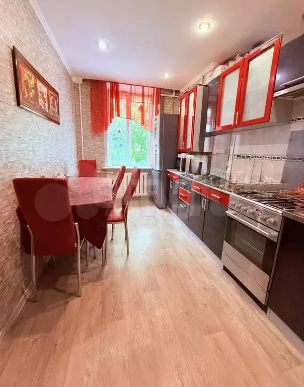 3-к. квартира, 64 м, 3/3 эт. - Фото 0