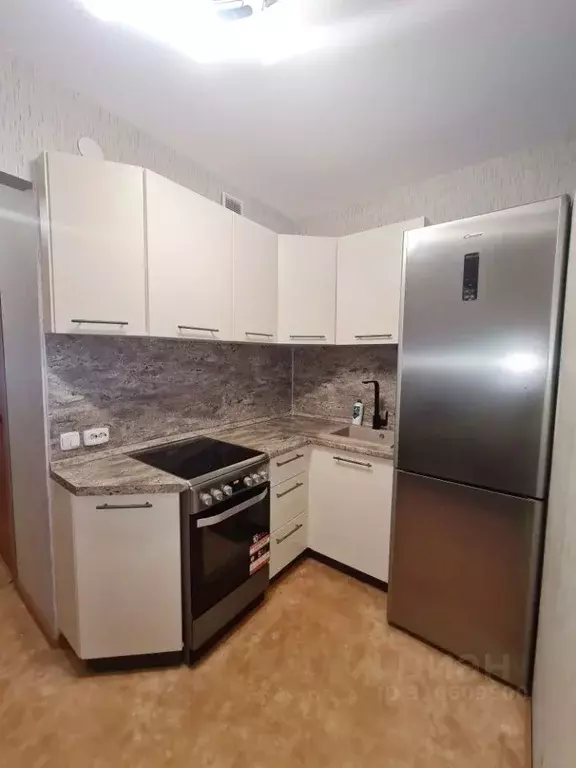 1-к кв. Красноярский край, Красноярск наб. Ярыгинская, 9 (26.5 м) - Фото 0