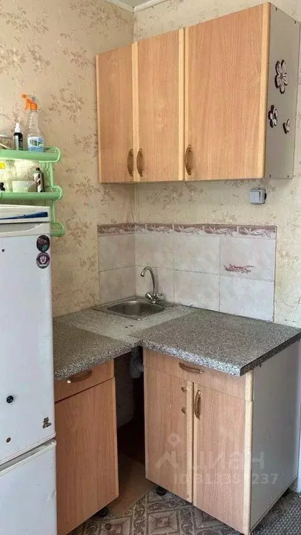 Комната Свердловская область, Екатеринбург ул. Бисертская, 12 (13.1 м) - Фото 2