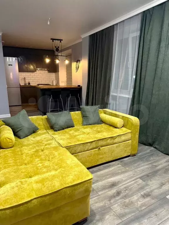 1-к. квартира, 56 м, 2/5 эт. - Фото 1