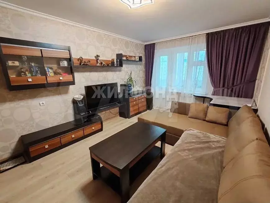 1-к. квартира, 40 м, 7/9 эт. - Фото 0