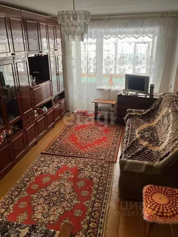 2-к кв. Свердловская область, Кировградский муниципальный округ, пос. ... - Фото 0