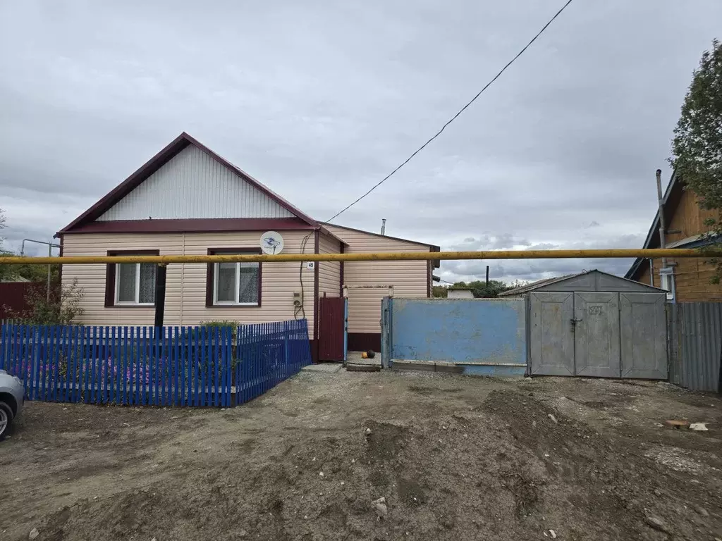 Дом в Самарская область, Большеглушицкий район, Новопавловка с/пос, с. ... - Фото 1