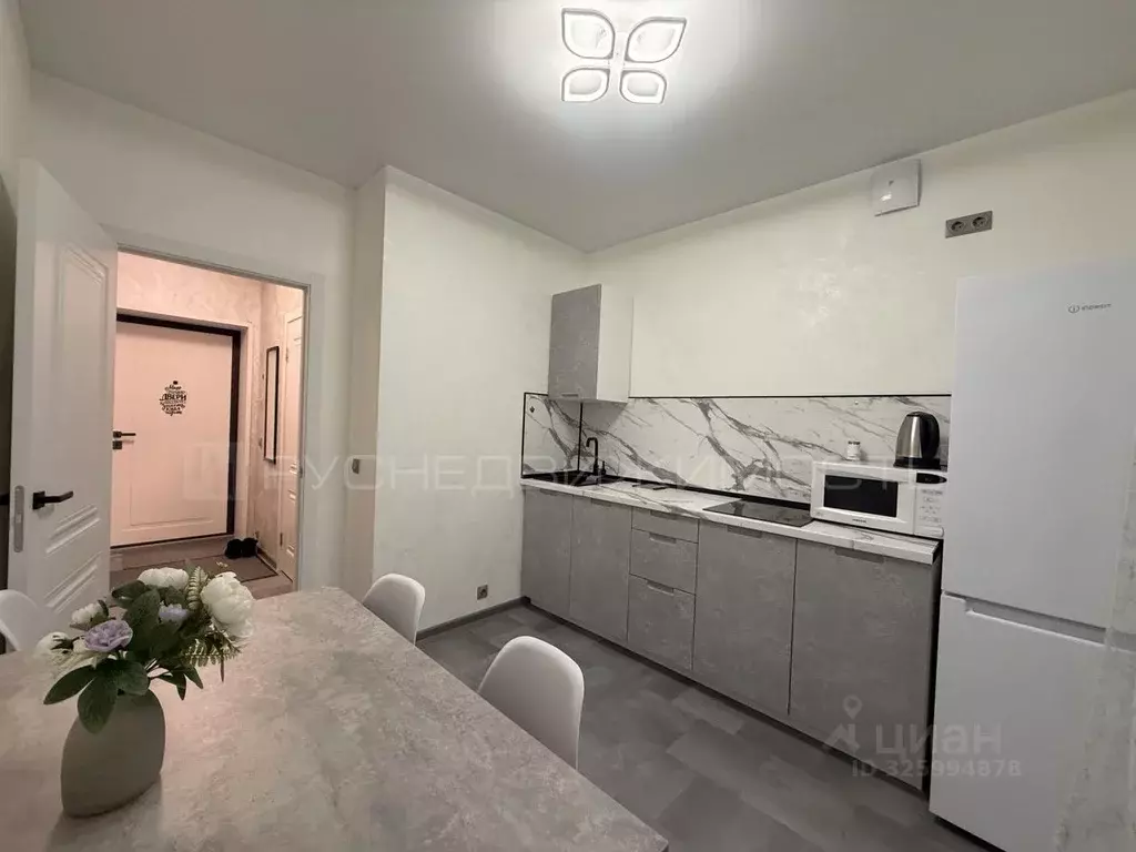 1-к кв. Кировская область, Киров ул. Дмитрия Козулева, 2 (32.7 м) - Фото 2