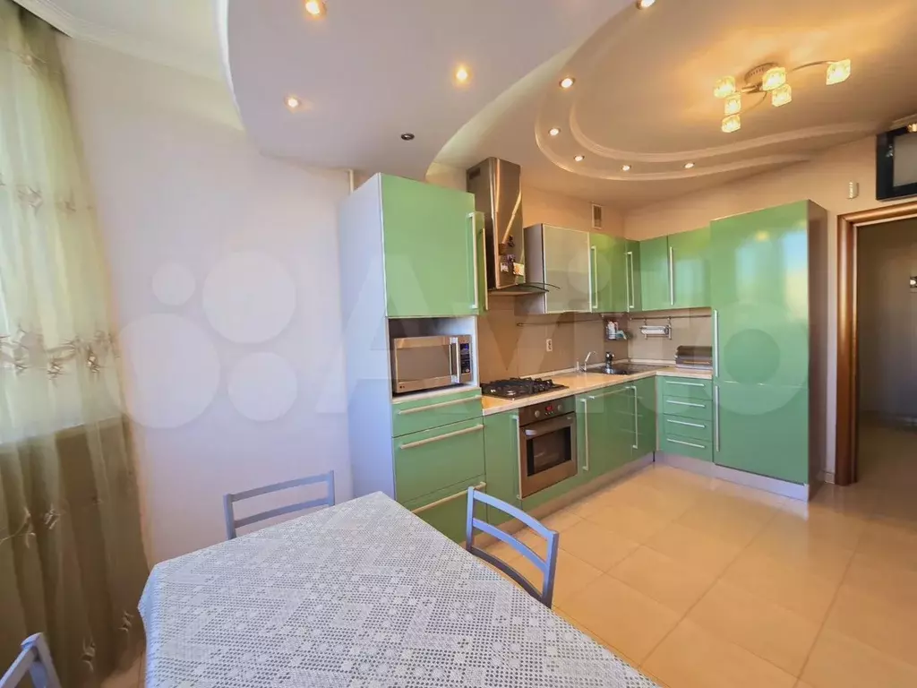 3-к. квартира, 100 м, 4/6 эт. - Фото 1