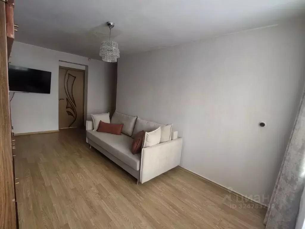 3-к кв. Бурятия, Улан-Удэ просп. 50-летия Октября, 25 (56.0 м) - Фото 2