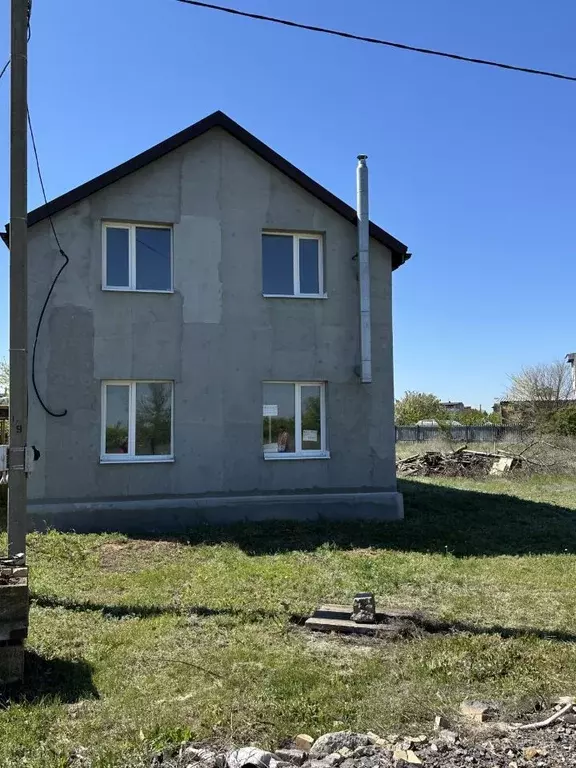 Дом в Волгоградская область, Городищенский район, Новонадеждинское ... - Фото 0