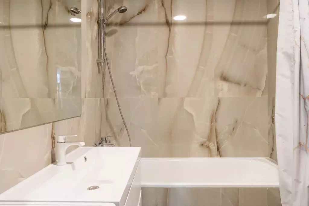 1-к кв. Нижегородская область, Нижний Новгород ул. Фрунзе, 12 (50.0 м) - Фото 2