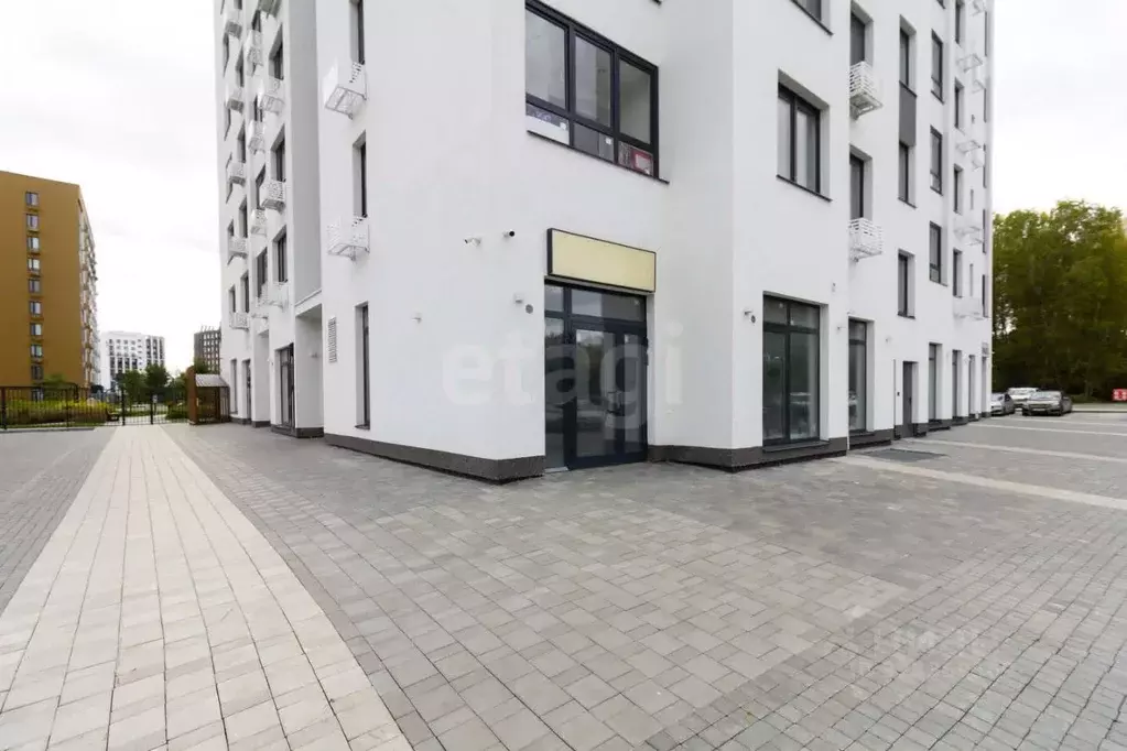 Помещение свободного назначения в Тюменская область, Тюмень ул. ... - Фото 1