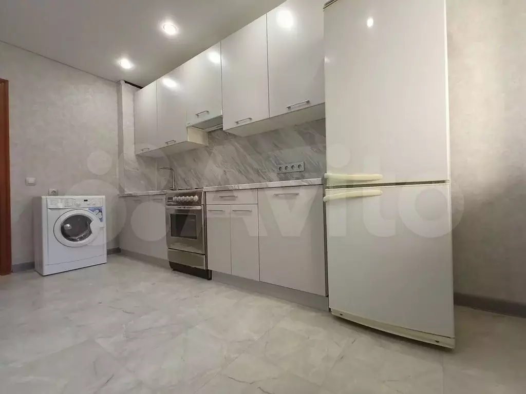 3-к. квартира, 70 м, 1/10 эт. - Фото 0