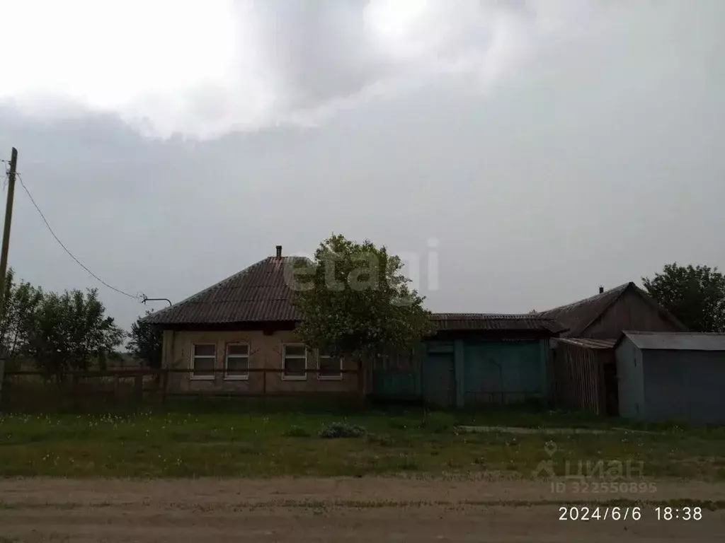 Дом в Свердловская область, Тугулымский муниципальный округ, пос. ... - Фото 1