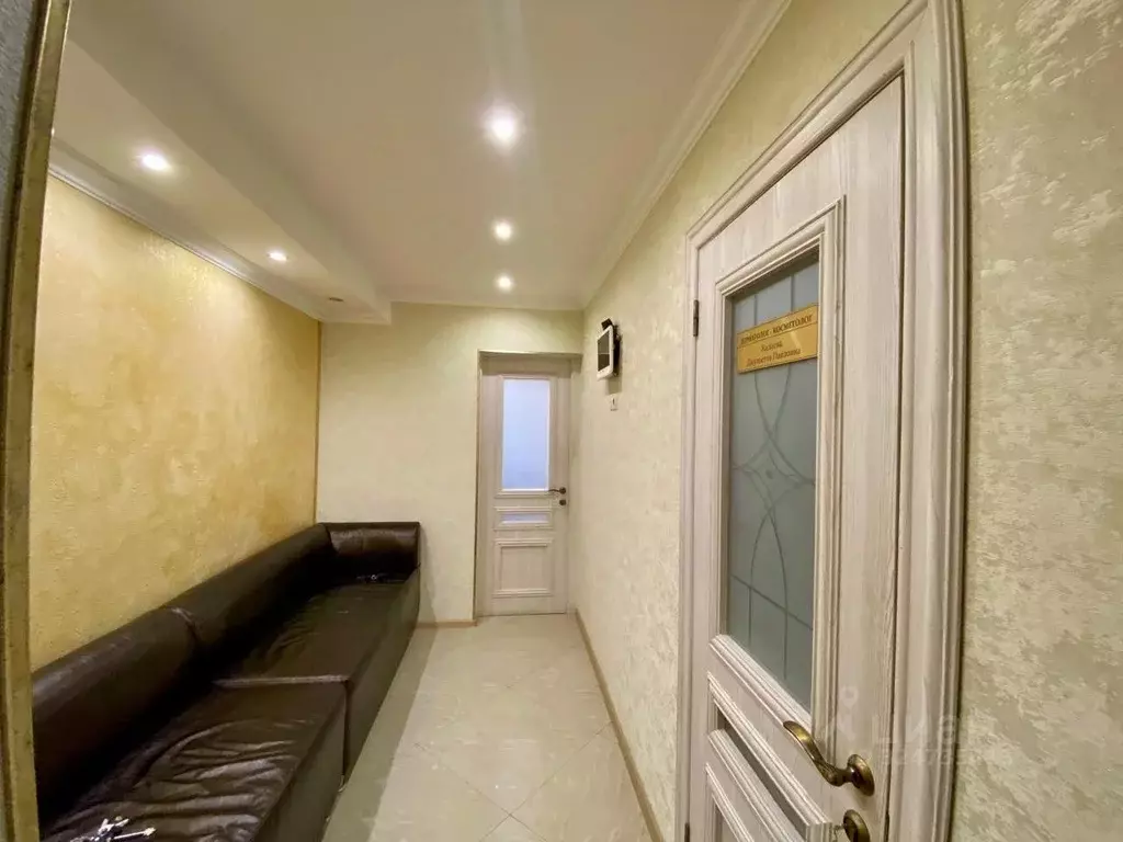 Помещение свободного назначения в Северная Осетия, Владикавказ просп. ... - Фото 2