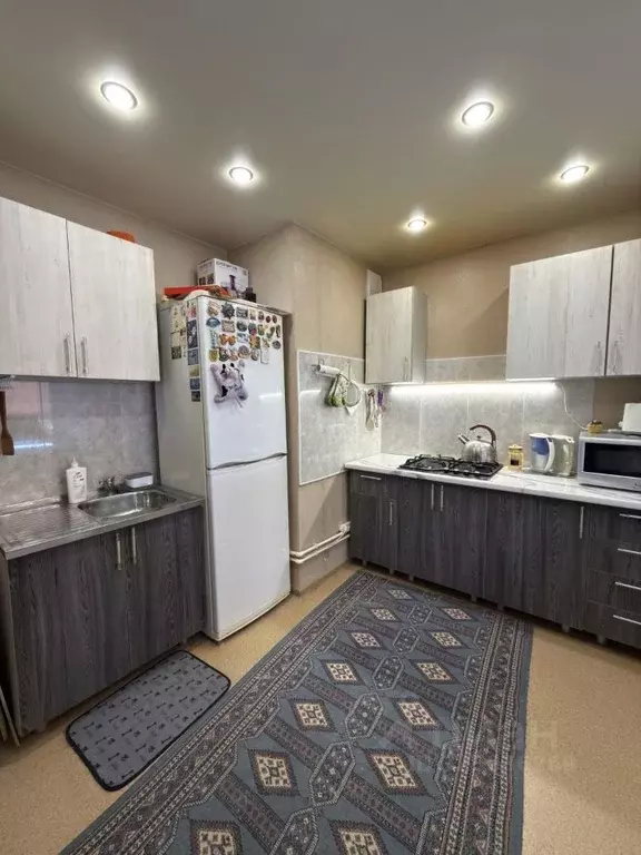 3-к кв. Волгоградская область, Волгоград ул. Имени Старшего Лейтенанта ... - Фото 1